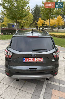 Позашляховик / Кросовер Ford Escape 2018 в  фото 5 Позашляховик / Кросовер Ford Escape 2018 в