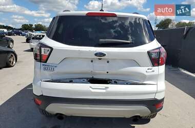 Позашляховик / Кросовер Ford Escape 2018 в  фото 7 Позашляховик / Кросовер Ford Escape 2018 в
