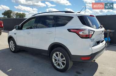 Позашляховик / Кросовер Ford Escape 2018 в  фото 11 Позашляховик / Кросовер Ford Escape 2018 в