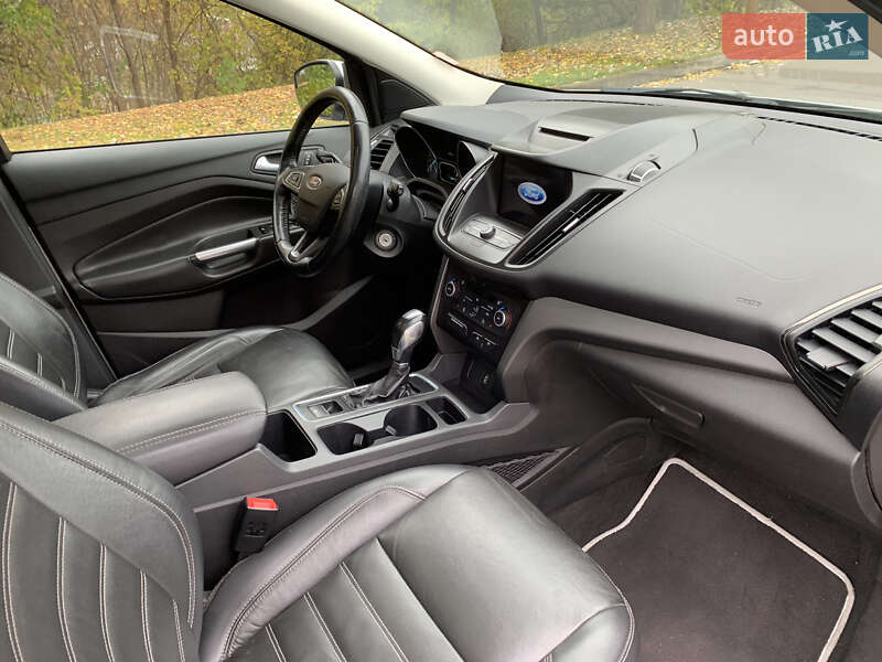 Внедорожник / Кроссовер Ford Escape 2018 в Киеве