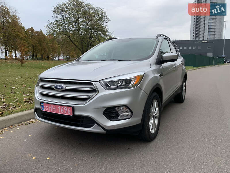 Внедорожник / Кроссовер Ford Escape 2018 в Киеве