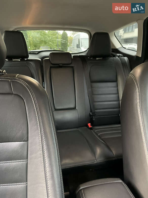Внедорожник / Кроссовер Ford Escape 2018 в Ивано-Франковске