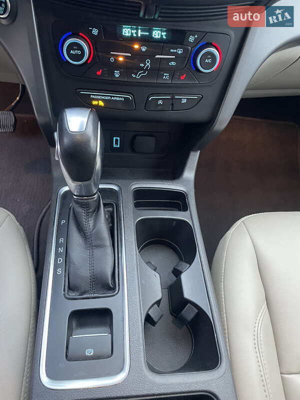 Внедорожник / Кроссовер Ford Escape 2019 в Львове