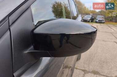 Внедорожник / Кроссовер Ford Escape 2019 в 