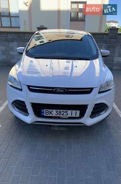 Позашляховик / Кросовер Ford Escape 2015 в  фото 8 Позашляховик / Кросовер Ford Escape 2015 в