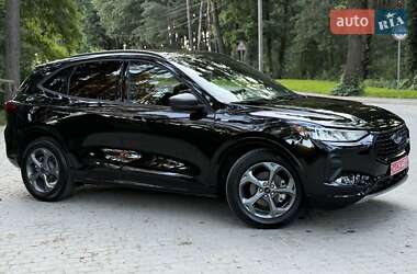 Внедорожник / Кроссовер Ford Escape 2023 в 