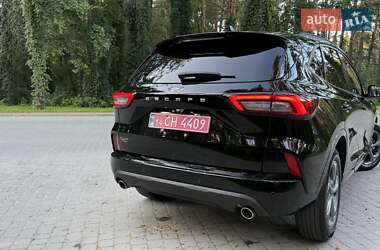 Внедорожник / Кроссовер Ford Escape 2023 в 