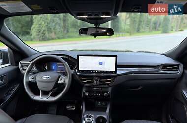 Внедорожник / Кроссовер Ford Escape 2023 в 