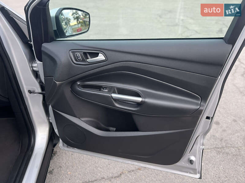 Внедорожник / Кроссовер Ford Escape 2018 в Днепре фото 15 Внедорожник / Кроссовер Ford Escape 2018 в Днепре