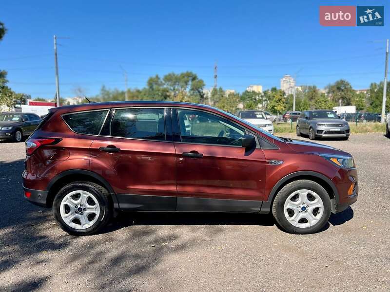 Позашляховик / Кросовер Ford Escape 2018 в Кам'янці фото 8 Позашляховик / Кросовер Ford Escape 2018 в Кам'янці