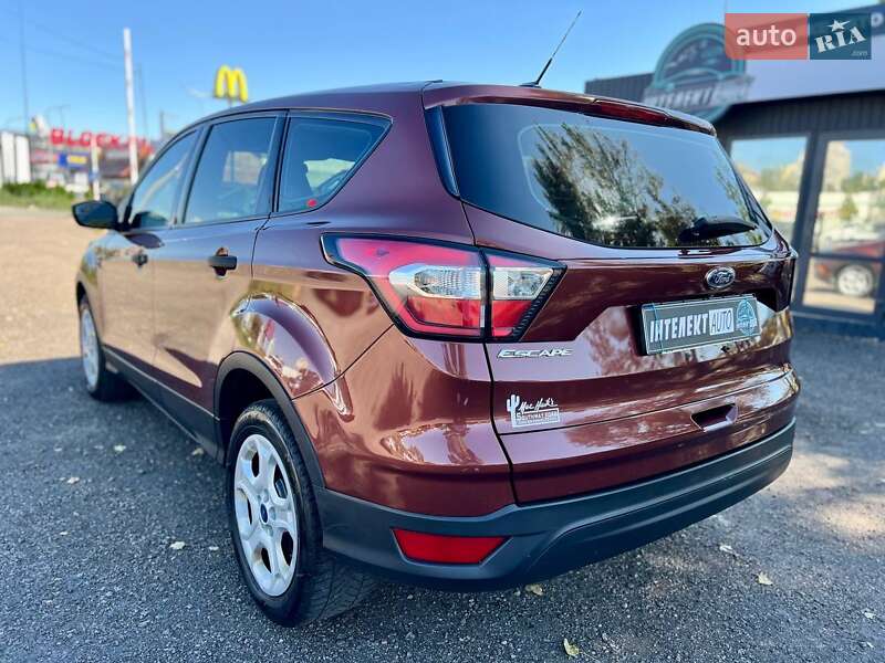Позашляховик / Кросовер Ford Escape 2018 в Кам'янці фото 32 Позашляховик / Кросовер Ford Escape 2018 в Кам'янці