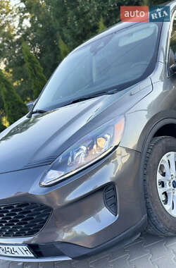 Позашляховик / Кросовер Ford Escape 2019 в  фото 6 Позашляховик / Кросовер Ford Escape 2019 в