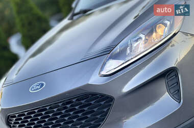 Позашляховик / Кросовер Ford Escape 2019 в  фото 34 Позашляховик / Кросовер Ford Escape 2019 в