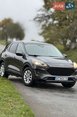 Внедорожник / Кроссовер Ford Escape 2019 в Тлумаче