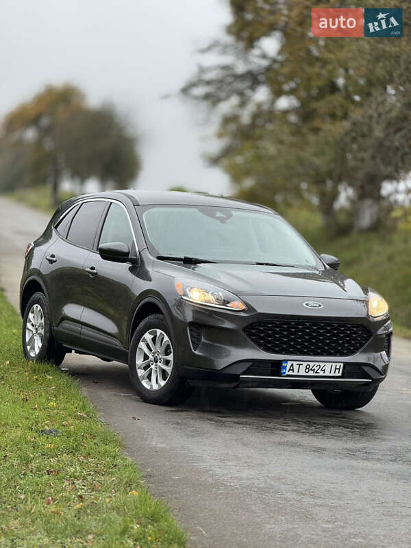 Внедорожник / Кроссовер Ford Escape 2019 в Тлумаче