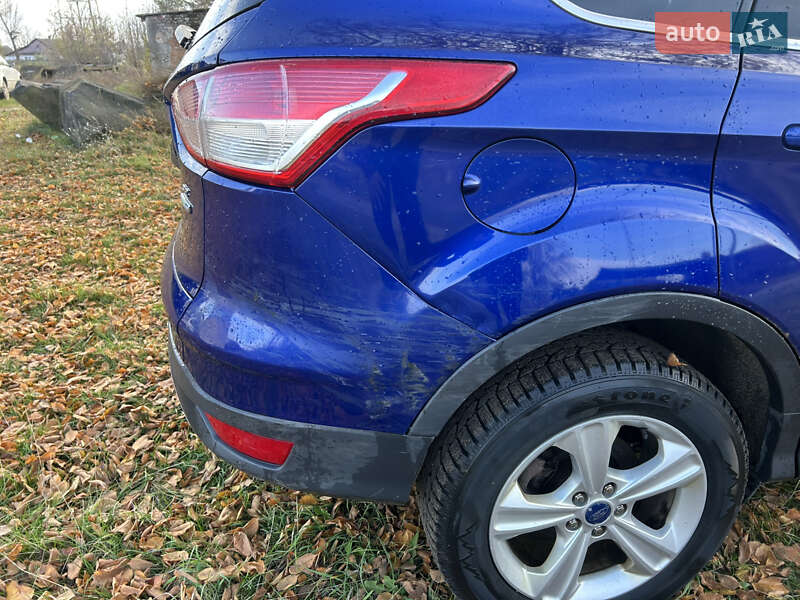 Позашляховик / Кросовер Ford Escape 2014 в Луцьку