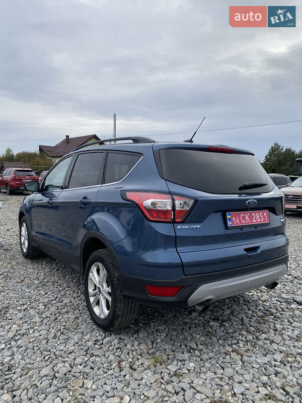 Позашляховик / Кросовер Ford Escape 2018 в Львові