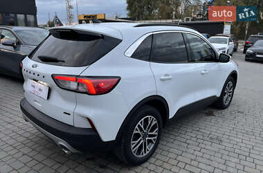 Позашляховик / Кросовер Ford Escape 2019 в  фото 8 Позашляховик / Кросовер Ford Escape 2019 в