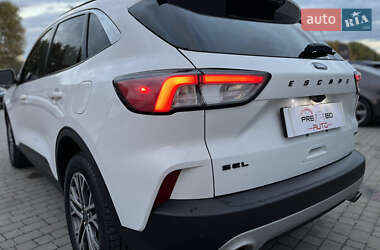 Позашляховик / Кросовер Ford Escape 2019 в  фото 13 Позашляховик / Кросовер Ford Escape 2019 в