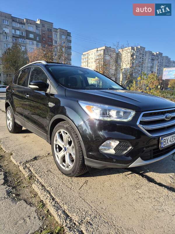 Позашляховик / Кросовер Ford Escape 2016 в Хмельницькому