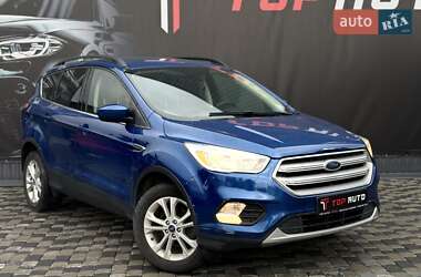 Внедорожник / Кроссовер Ford Escape 2018 в 