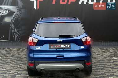 Внедорожник / Кроссовер Ford Escape 2018 в 