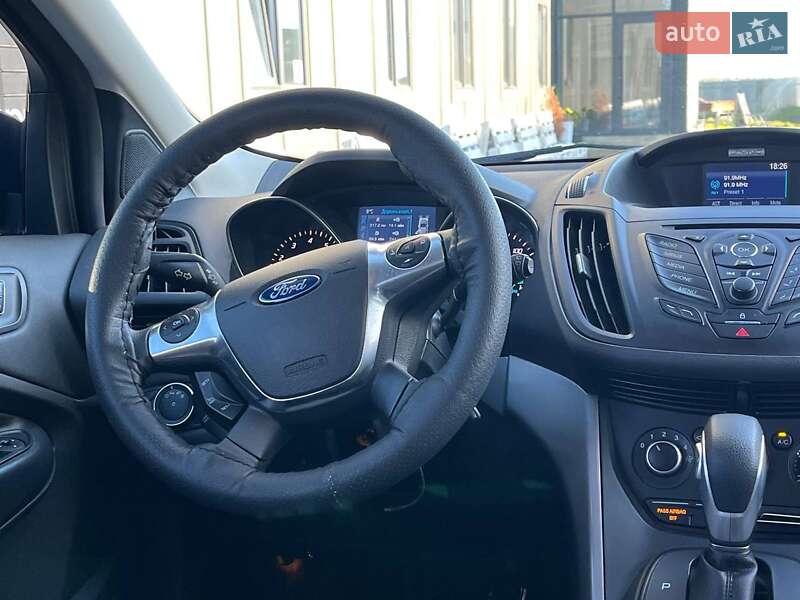 Позашляховик / Кросовер Ford Escape 2015 в Львові фото 35 Позашляховик / Кросовер Ford Escape 2015 в Львові