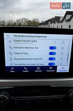 Внедорожник / Кроссовер Ford Escape 2021 в 