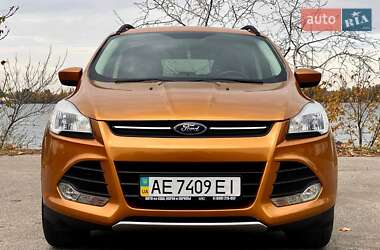 Позашляховик / Кросовер Ford Escape 2015 в 