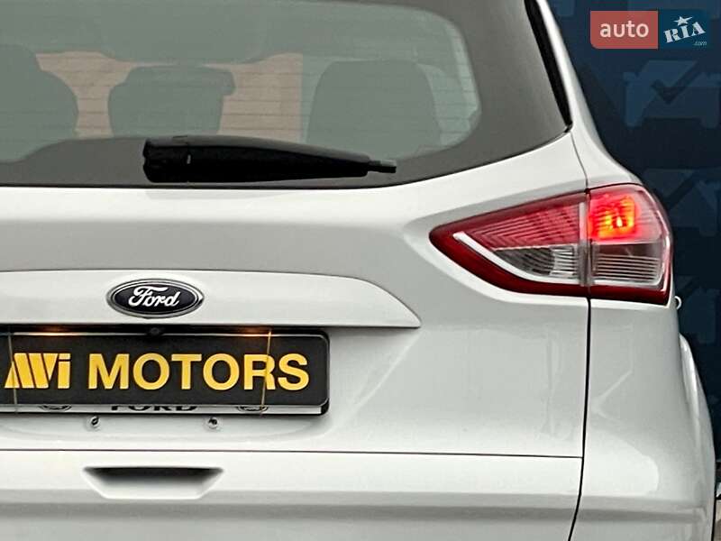 Внедорожник / Кроссовер Ford Escape 2015 в Киеве