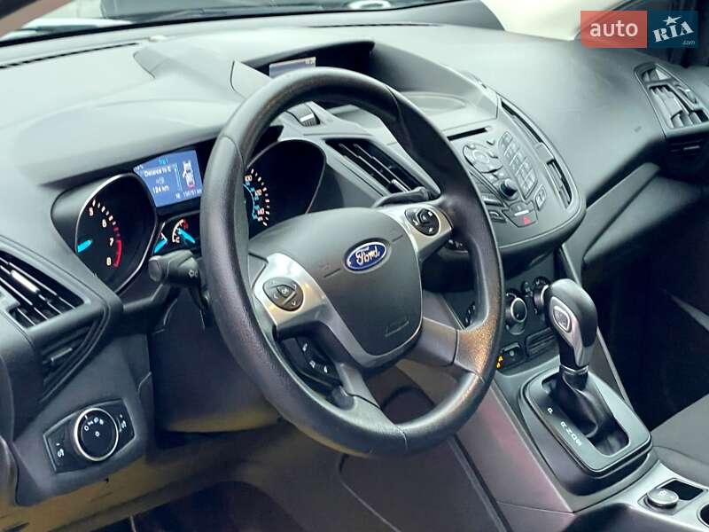 Внедорожник / Кроссовер Ford Escape 2015 в Киеве