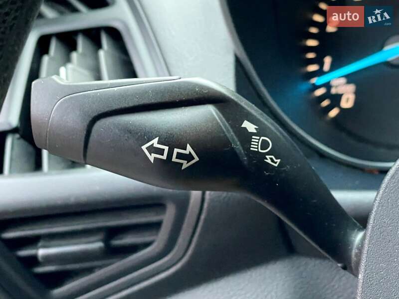 Внедорожник / Кроссовер Ford Escape 2015 в Киеве