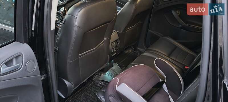 Внедорожник / Кроссовер Ford Escape 2015 в Николаеве