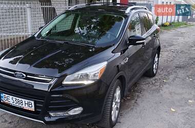 Позашляховик / Кросовер Ford Escape 2015 в 