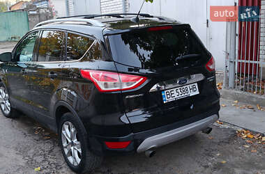 Позашляховик / Кросовер Ford Escape 2015 в 