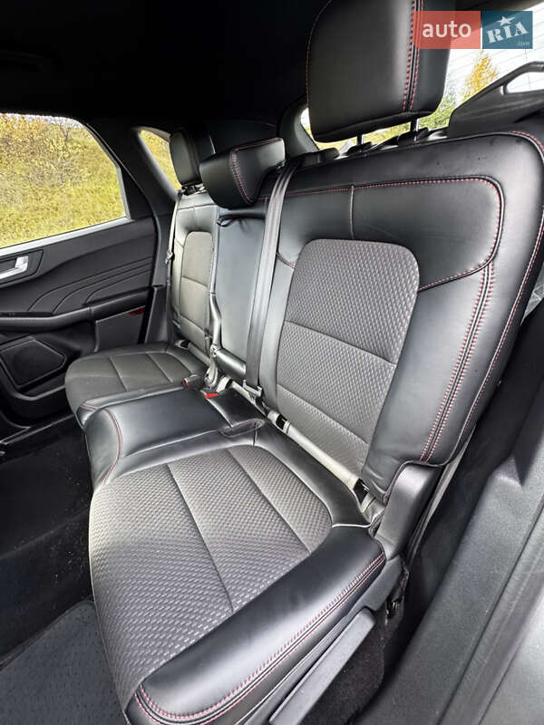 Внедорожник / Кроссовер Ford Escape 2023 в Золочеве фото 11 Внедорожник / Кроссовер Ford Escape 2023 в Золочеве