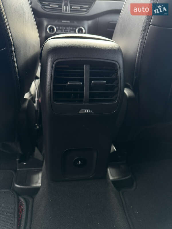 Внедорожник / Кроссовер Ford Escape 2023 в Золочеве фото 14 Внедорожник / Кроссовер Ford Escape 2023 в Золочеве