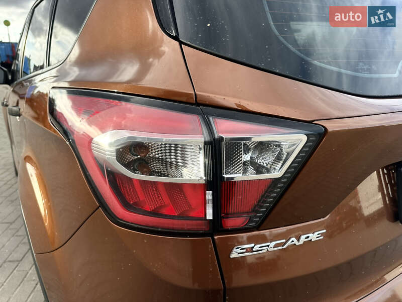 Позашляховик / Кросовер Ford Escape 2017 в Львові фото 16 Позашляховик / Кросовер Ford Escape 2017 в Львові