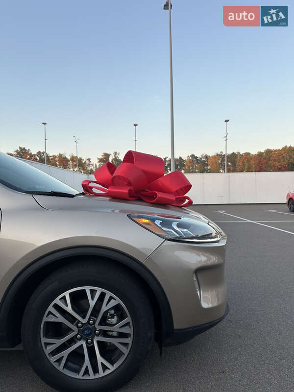 Позашляховик / Кросовер Ford Escape 2020 в Києві фото 67 Позашляховик / Кросовер Ford Escape 2020 в Києві