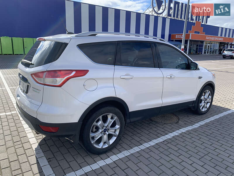 Внедорожник / Кроссовер Ford Escape 2015 в Дубно
