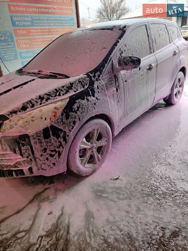 Внедорожник / Кроссовер Ford Escape 2015 в Киеве фото 8 Внедорожник / Кроссовер Ford Escape 2015 в Киеве