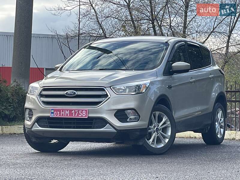 Позашляховик / Кросовер Ford Escape 2017 в Львові фото Позашляховик / Кросовер Ford Escape 2017 в Львові