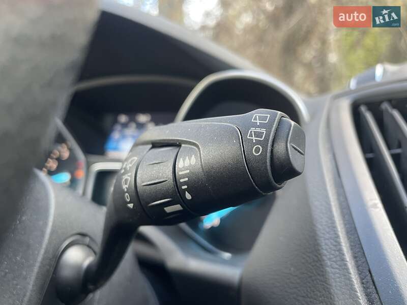 Позашляховик / Кросовер Ford Escape 2017 в Львові фото 27 Позашляховик / Кросовер Ford Escape 2017 в Львові