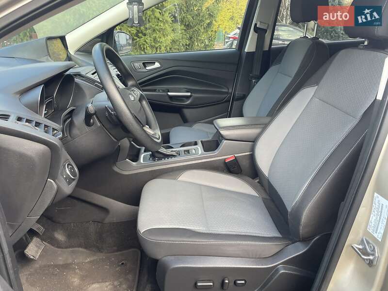Позашляховик / Кросовер Ford Escape 2017 в Львові фото 29 Позашляховик / Кросовер Ford Escape 2017 в Львові