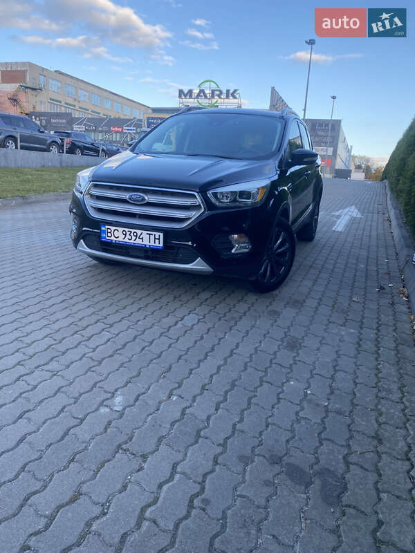 Позашляховик / Кросовер Ford Escape 2018 в Львові