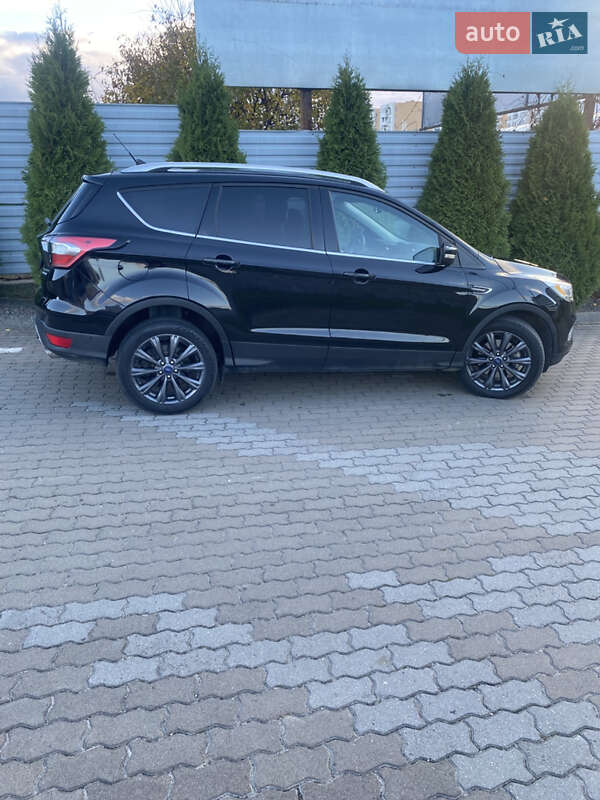 Позашляховик / Кросовер Ford Escape 2018 в Львові