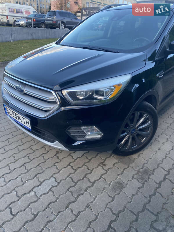 Позашляховик / Кросовер Ford Escape 2018 в Львові
