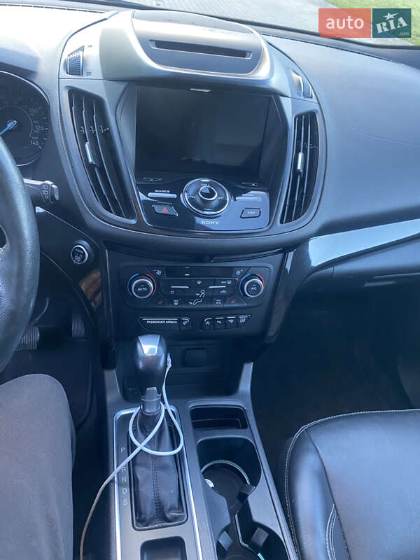 Позашляховик / Кросовер Ford Escape 2018 в Львові