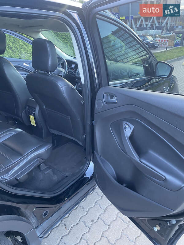 Позашляховик / Кросовер Ford Escape 2018 в Львові