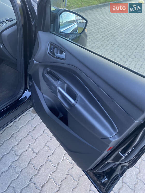 Позашляховик / Кросовер Ford Escape 2018 в Львові